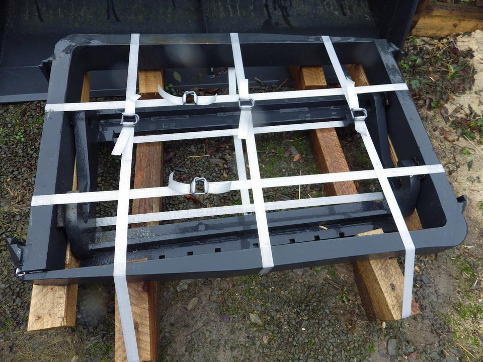 Palettengabel OEM KRAMER WACKER NEUSON (netto 1000,00) - Raklapvilla: 1 kép. Palettengabel OEM KRAMER WACKER NEUSON (netto 1000,00) - Raklapvilla: 1 kép.
