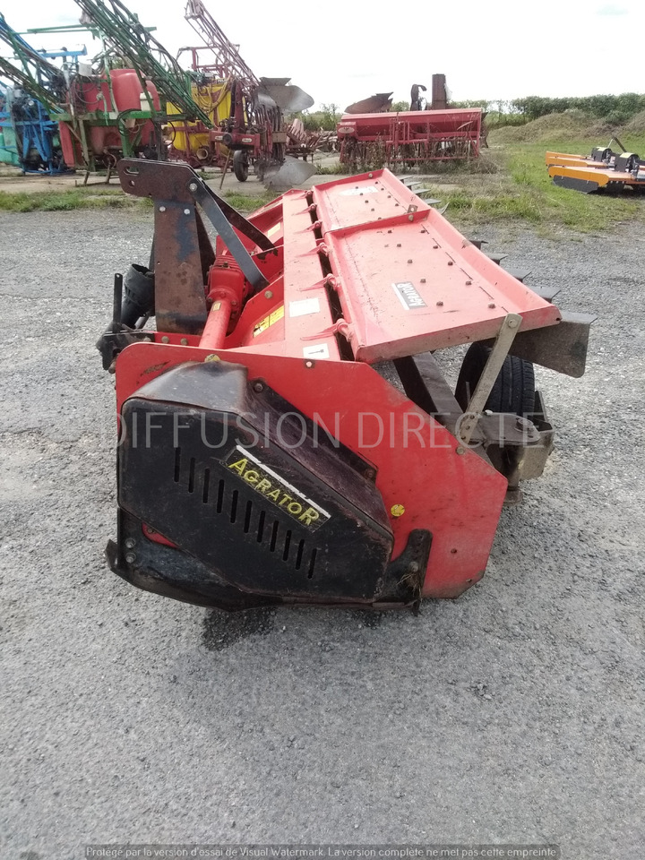 AGRATOR BROYEUR A AXE HORIZONTAL T 3100 - Erdészeti mulcsozó: 5 kép. AGRATOR BROYEUR A AXE HORIZONTAL T 3100 - Erdészeti mulcsozó: 5 kép.