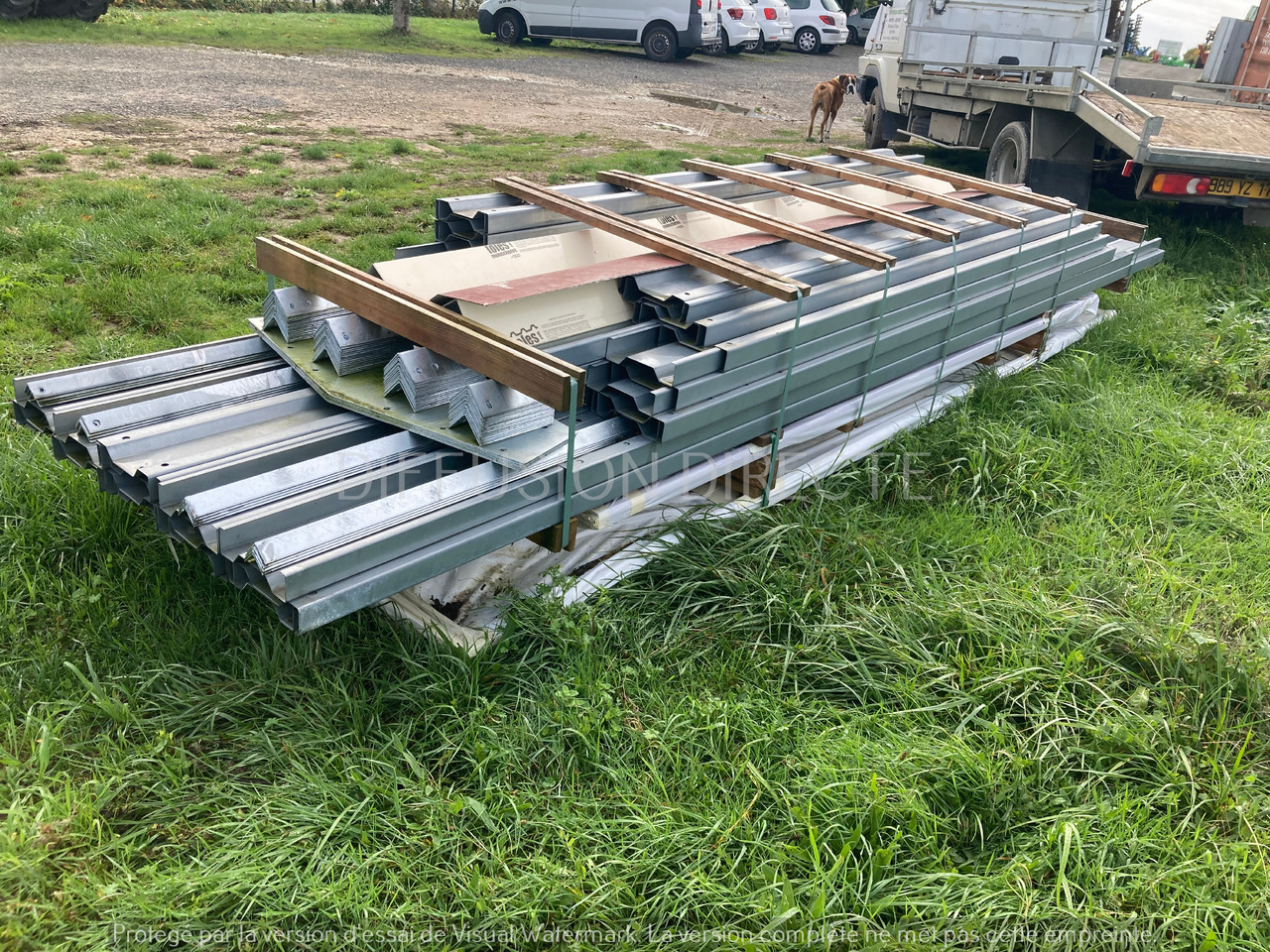 KIT HANGAR 10 m x 6 m - Építőipari berendezések: 2 kép. KIT HANGAR 10 m x 6 m - Építőipari berendezések: 2 kép.