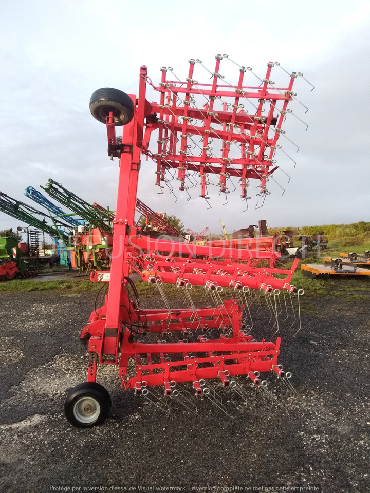 KLIMZA HERSE ETRILLE 9M - Rugós borona: 3 kép. KLIMZA HERSE ETRILLE 9M - Rugós borona: 3 kép.