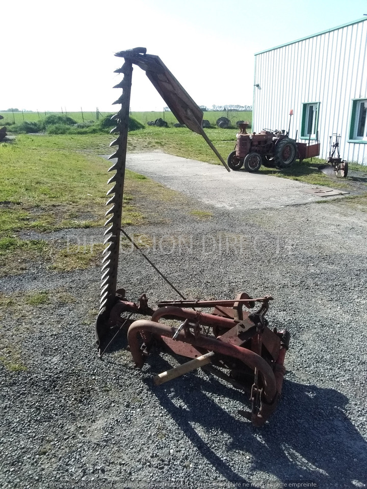 MASSEY FERGUSON FAUCHEUSE F 832 - Padkakasza: 4 kép. MASSEY FERGUSON FAUCHEUSE F 832 - Padkakasza: 4 kép.
