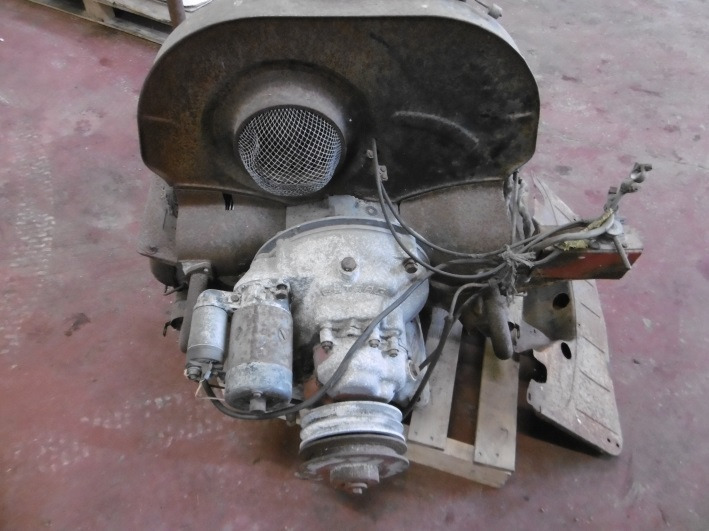 MOTEUR VOLKSWAGEN - Motor: 2 kép. MOTEUR VOLKSWAGEN - Motor: 2 kép.