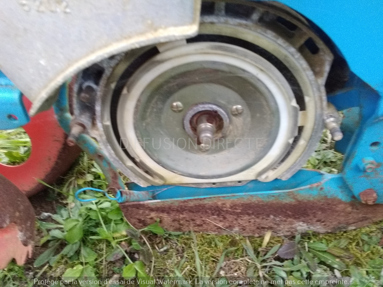 RIBOULEAU NG - Precíziós vetőgép: 3 kép. RIBOULEAU NG - Precíziós vetőgép: 3 kép.
