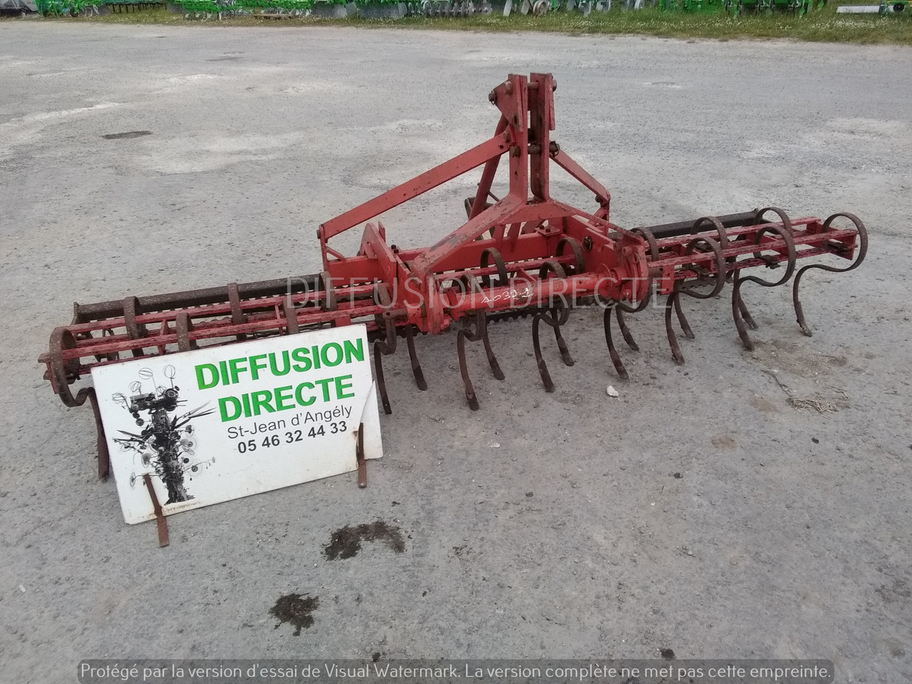 VIBROSEM 300 - Kultivátor: 1 kép. VIBROSEM 300 - Kultivátor: 1 kép.