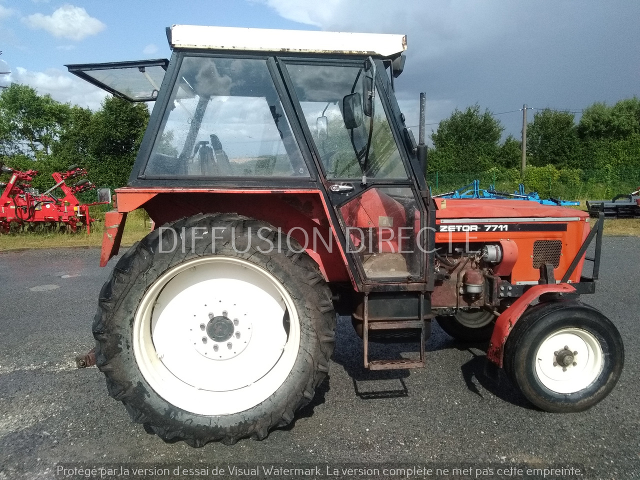 ZETOR TRACTEUR 70.11 - Traktor: 3 kép. ZETOR TRACTEUR 70.11 - Traktor: 3 kép.