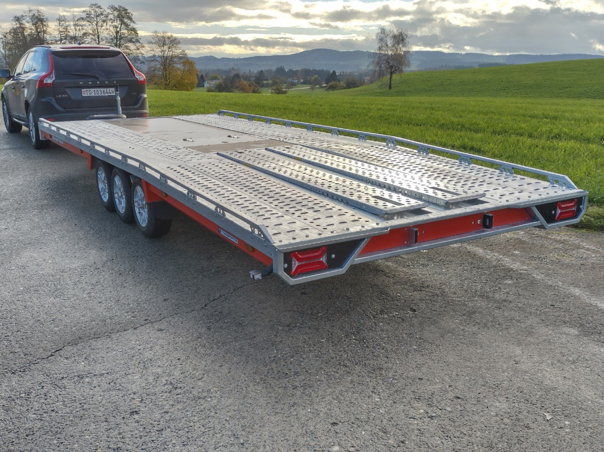 BRIAN JAMES TRAILERS T-Transporter 6.00x2.38 - Pótkocsi autószállító: 3 kép. BRIAN JAMES TRAILERS T-Transporter 6.00x2.38 - Pótkocsi autószállító: 3 kép.