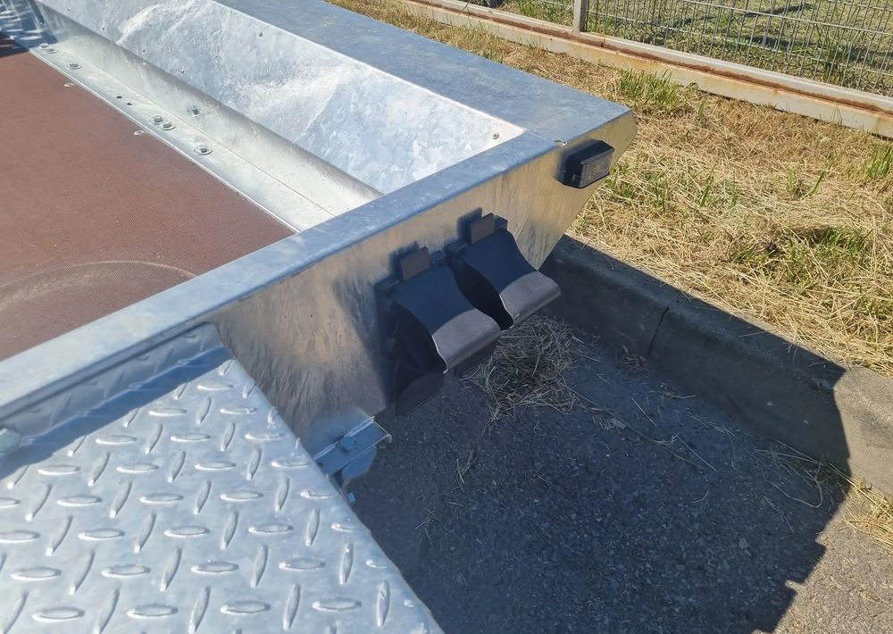 Új Gépszállító utánfutó TEMARED BUILDER 3 2615 2.7T: 6 kép. Új Gépszállító utánfutó TEMARED BUILDER 3 2615 2.7T: 6 kép.