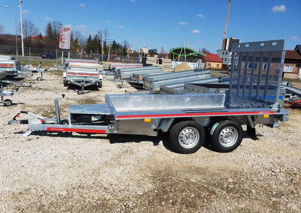 TEMARED BUILDER 3 3015 3T - Gépszállító utánfutó: 2 kép. TEMARED BUILDER 3 3015 3T - Gépszállító utánfutó: 2 kép.