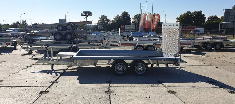 TEMARED BUILDER 3 3516 3T - Gépszállító utánfutó: 1 kép. TEMARED BUILDER 3 3516 3T - Gépszállító utánfutó: 1 kép.