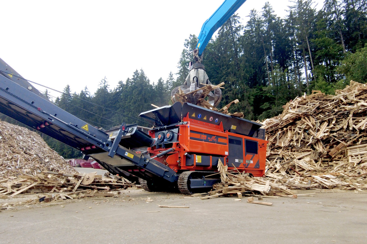 ARJES EUREC S-850 - Ipari aprítógép: 2 kép. ARJES EUREC S-850 - Ipari aprítógép: 2 kép.