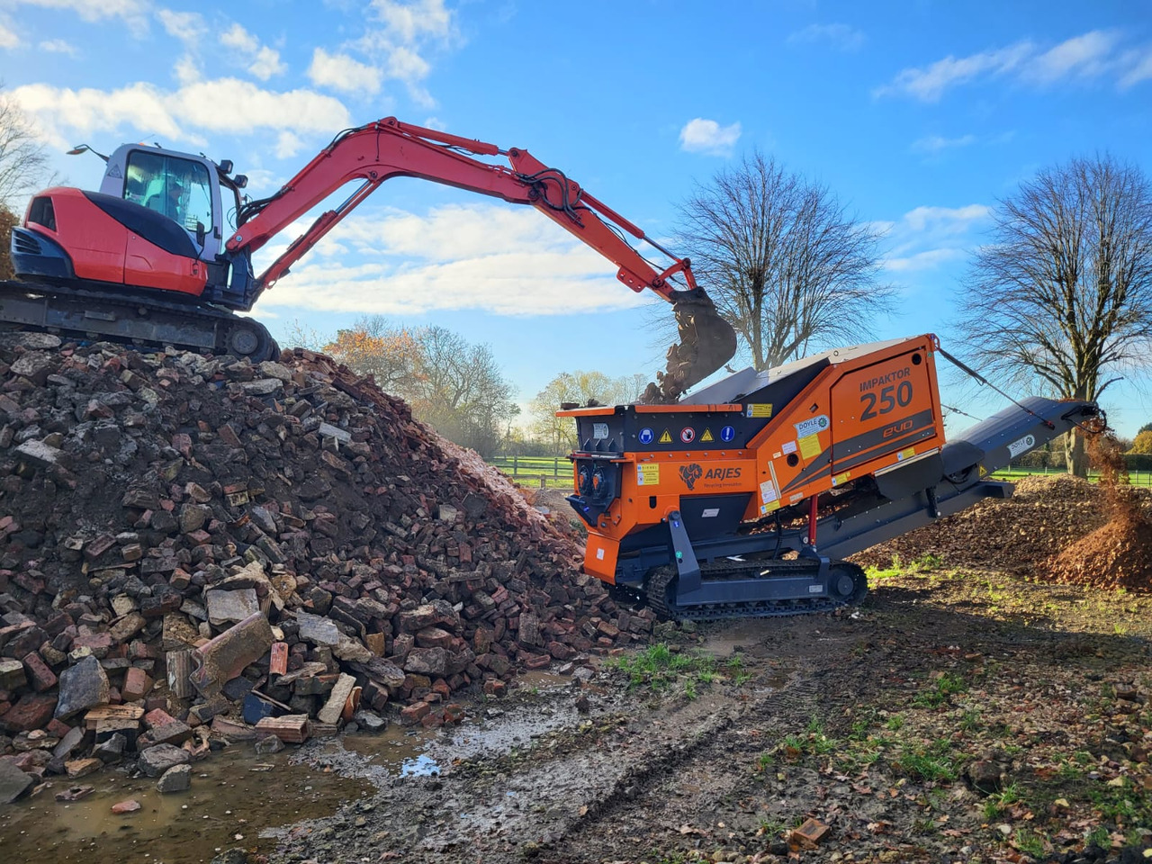 Arjes Impaktor 250 II - Ipari aprítógép: 5 kép. Arjes Impaktor 250 II - Ipari aprítógép: 5 kép.