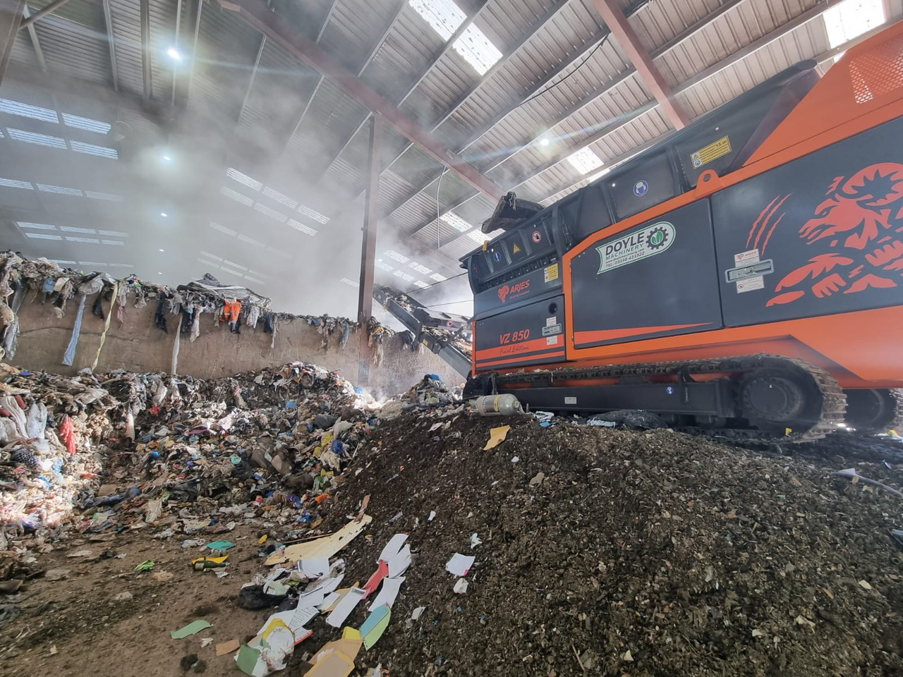 Arjes VZ850DK - Ipari aprítógép: 3 kép. Arjes VZ850DK - Ipari aprítógép: 3 kép.