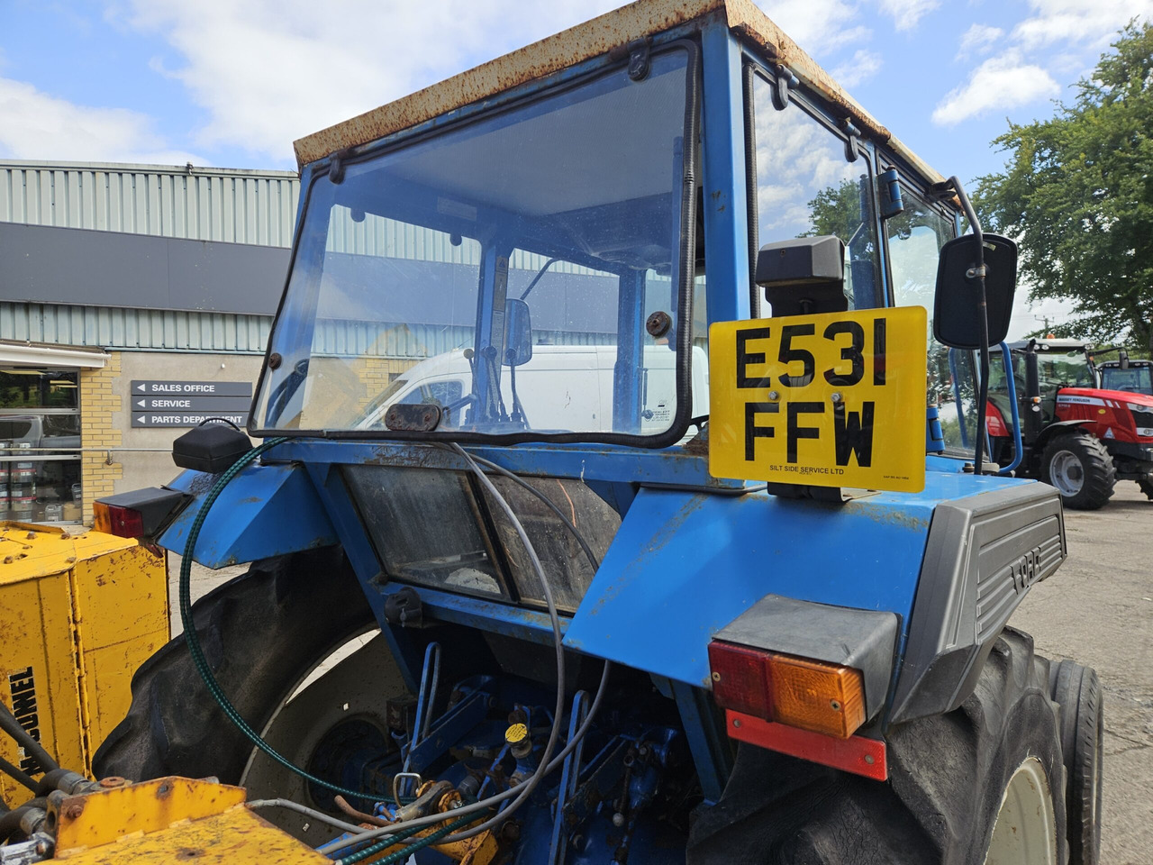 1988 Ford 4110 2wd tractor - Traktor: 3 kép. 1988 Ford 4110 2wd tractor - Traktor: 3 kép.