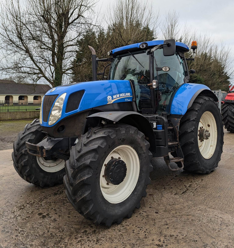 2013 New Holland T7.260 Powercommand - Traktor: 2 kép. 2013 New Holland T7.260 Powercommand - Traktor: 2 kép.