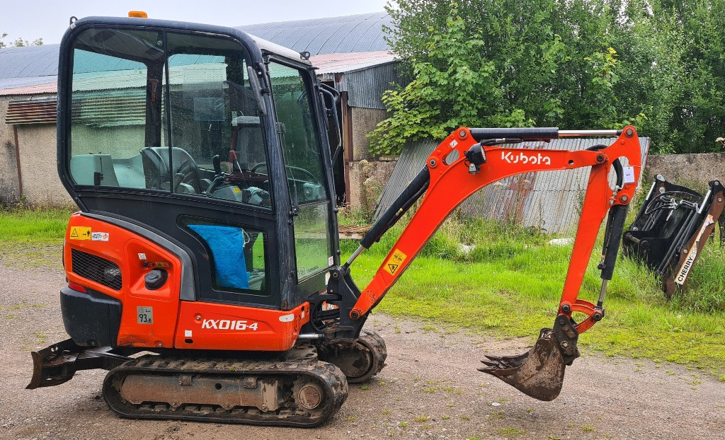 2016 Kubota KX016-4 Mini Digger, only 1550 hours - Minikotró: 2 kép. 2016 Kubota KX016-4 Mini Digger, only 1550 hours - Minikotró: 2 kép.