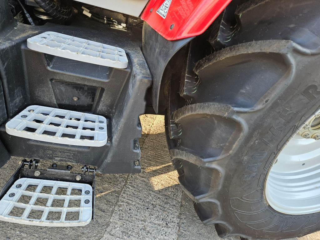 Traktor 2024 5S.115, Axle and Cab Suspension, under 1000 Hours: 6 kép.