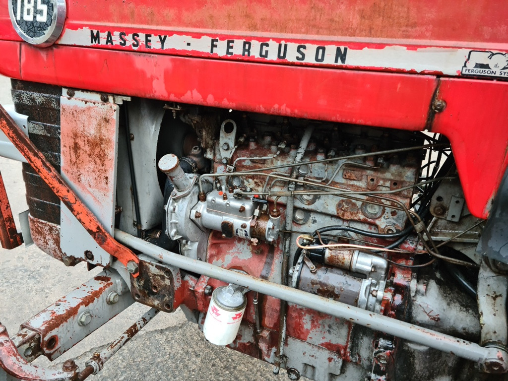 MF 185, very good original condition - Traktor: 5 kép. MF 185, very good original condition - Traktor: 5 kép.