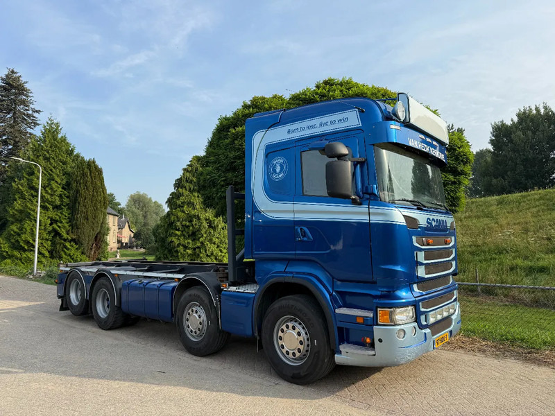 Scania R490 8X2 Manual EUR 6 Retarder TOP Truck - Cserefelépítményes teherautó: 5 kép. Scania R490 8X2 Manual EUR 6 Retarder TOP Truck - Cserefelépítményes teherautó: 5 kép.