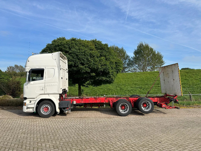 Scania R730 V8 FULL AIR-6X2-RETARDER- EUR6- - Alvaz teherautó: 2 kép. Scania R730 V8 FULL AIR-6X2-RETARDER- EUR6- - Alvaz teherautó: 2 kép.