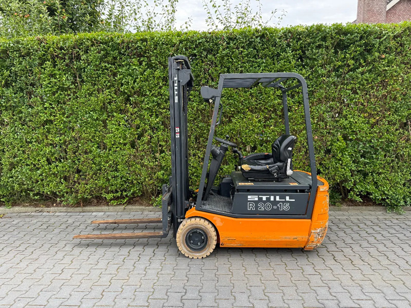 Still R20-15 Freelift Triplex 2265 uur - Villás targonca: 2 kép. Still R20-15 Freelift Triplex 2265 uur - Villás targonca: 2 kép.