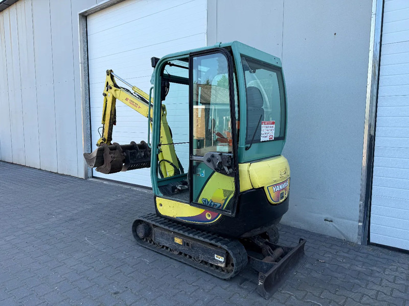 Yanmar SV17 - Mini daru: 3 kép. Yanmar SV17 - Mini daru: 3 kép.