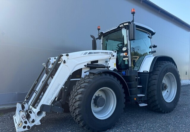Massey Ferguson8s.305 Dyna VT - Traktor: 1 kép. Massey Ferguson8s.305 Dyna VT - Traktor: 1 kép.