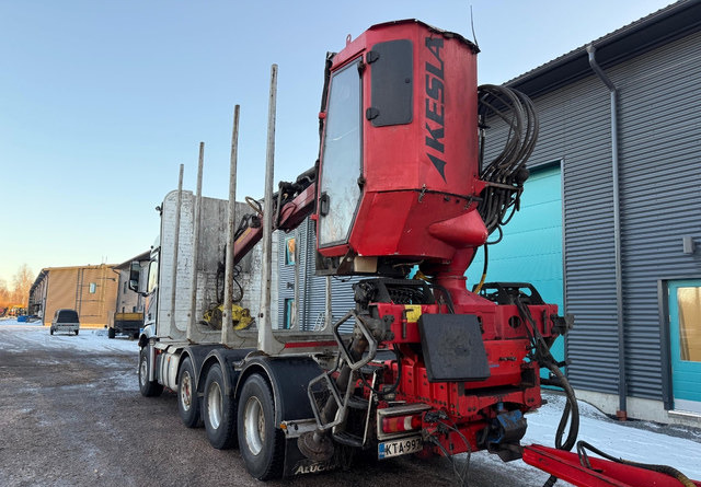 Mercedes-BenzArocs 8x4 Nosturilla! - Rönkszállító teherautó, Darus autó: 4 kép. Mercedes-BenzArocs 8x4 Nosturilla! - Rönkszállító teherautó, Darus autó: 4 kép.