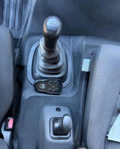 Dobozos felépítményű teherautó Mercedes-BenzAtego kaappi + perälauta: 19 kép.