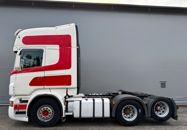 ScaniaR560 - Nyergesvontató: 2 kép. ScaniaR560 - Nyergesvontató: 2 kép.