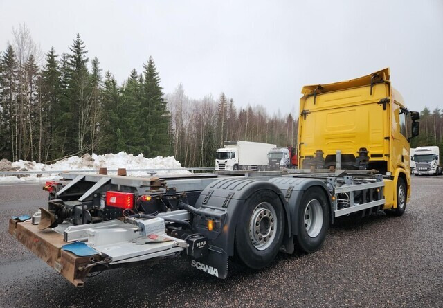 Scania R410 CNG / CBG 6x2 - Cserefelépítményes teherautó: 4 kép. Scania R410 CNG / CBG 6x2 - Cserefelépítményes teherautó: 4 kép.