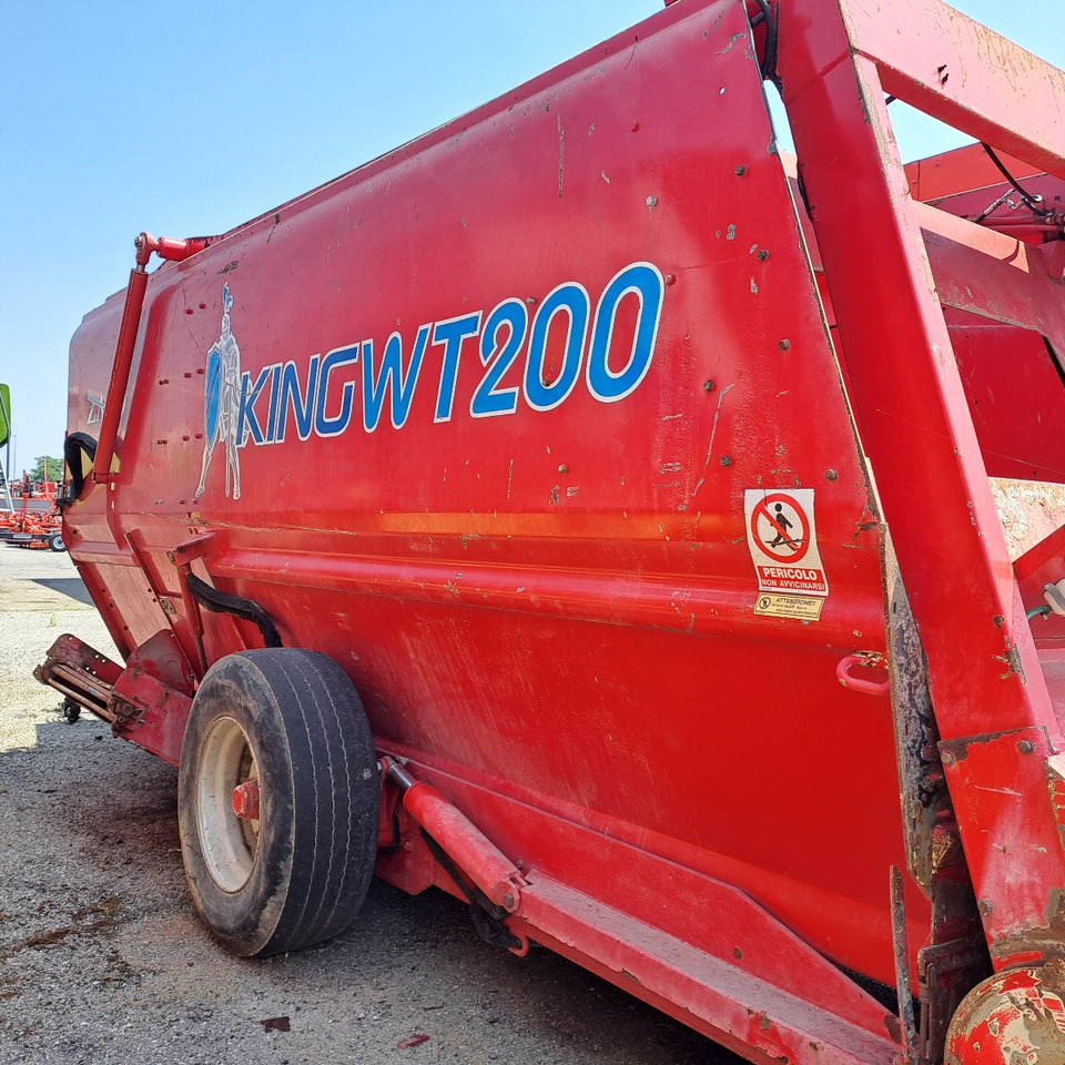 CARRO MISCELATORE TRAINATO ZAGO KING WT 200 - Etetőkocsi: 2 kép. CARRO MISCELATORE TRAINATO ZAGO KING WT 200 - Etetőkocsi: 2 kép.