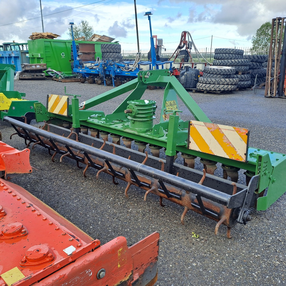 ERPICE ROTANTE MORENI SERIE MA MODELLO 3500 - Forgóborona: 3 kép. ERPICE ROTANTE MORENI SERIE MA MODELLO 3500 - Forgóborona: 3 kép.