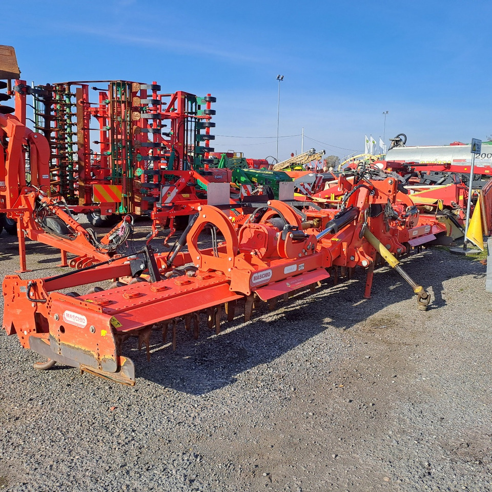 ERPICE ROTANTE PIEGHEVOLE MASCHIO AQUILA RAP 7000 - Talajmaró: 1 kép. ERPICE ROTANTE PIEGHEVOLE MASCHIO AQUILA RAP 7000 - Talajmaró: 1 kép.