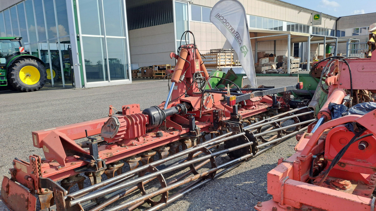 ERPICE ROTANTE RULLO GABBIA FERABOLI DUPLO T600 - Forgóborona: 5 kép. ERPICE ROTANTE RULLO GABBIA FERABOLI DUPLO T600 - Forgóborona: 5 kép.