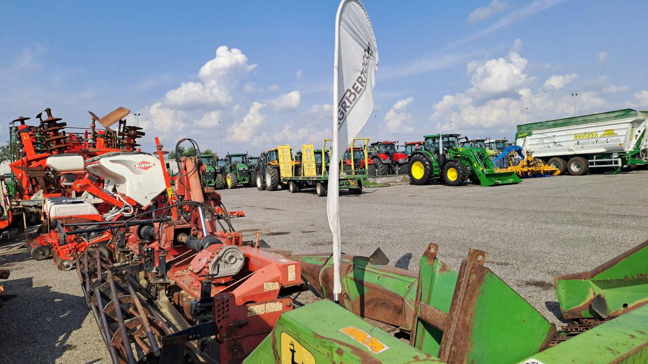 ERPICE ROTANTE RULLO GABBIA FERABOLI DUPLO T600 - Forgóborona: 4 kép. ERPICE ROTANTE RULLO GABBIA FERABOLI DUPLO T600 - Forgóborona: 4 kép.