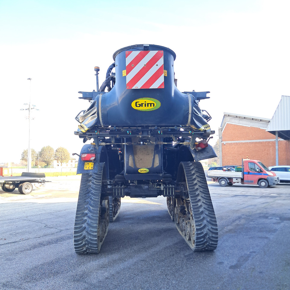 GRIM SERIE 9 - Önjáró permetező: 4 kép. GRIM SERIE 9 - Önjáró permetező: 4 kép.