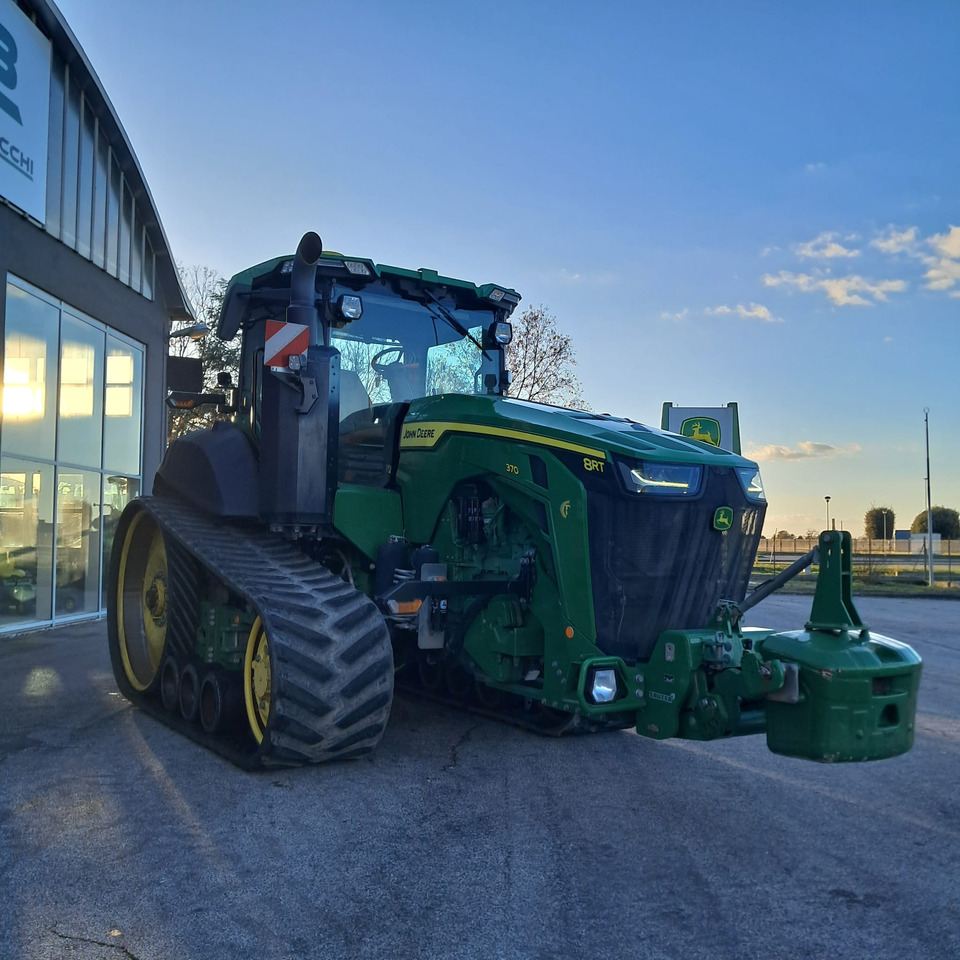 JHON DEERE 8RT 370 - Traktor: 5 kép. JHON DEERE 8RT 370 - Traktor: 5 kép.