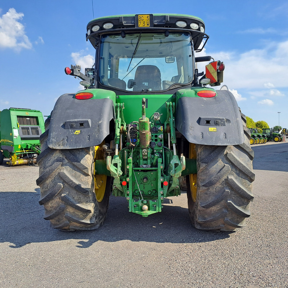 JOHN DEERE 7310R - ASTA AGRIBERTOCCHI - Traktor: 3 kép. JOHN DEERE 7310R - ASTA AGRIBERTOCCHI - Traktor: 3 kép.