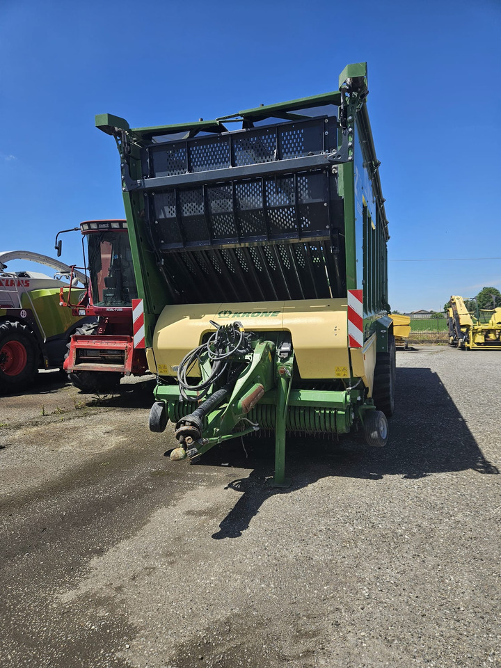 KRONE ZX560GD - Rendfelszedő: 4 kép. KRONE ZX560GD - Rendfelszedő: 4 kép.