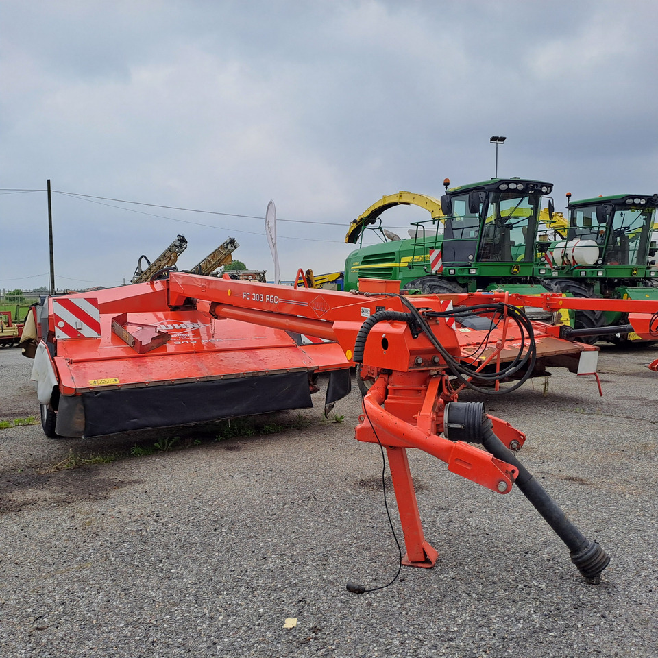 KUHN FC 303 RGC - Fűkasza: 3 kép. KUHN FC 303 RGC - Fűkasza: 3 kép.