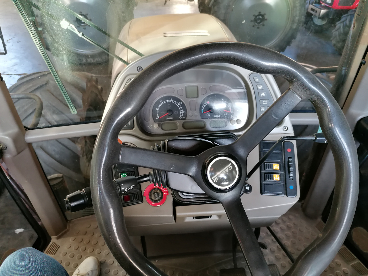 LAMBORGHINI R2.86 - Traktor: 5 kép. LAMBORGHINI R2.86 - Traktor: 5 kép.