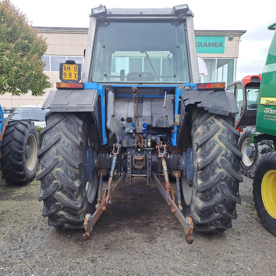 LANDINI 9880 - Traktor: 3 kép. LANDINI 9880 - Traktor: 3 kép.