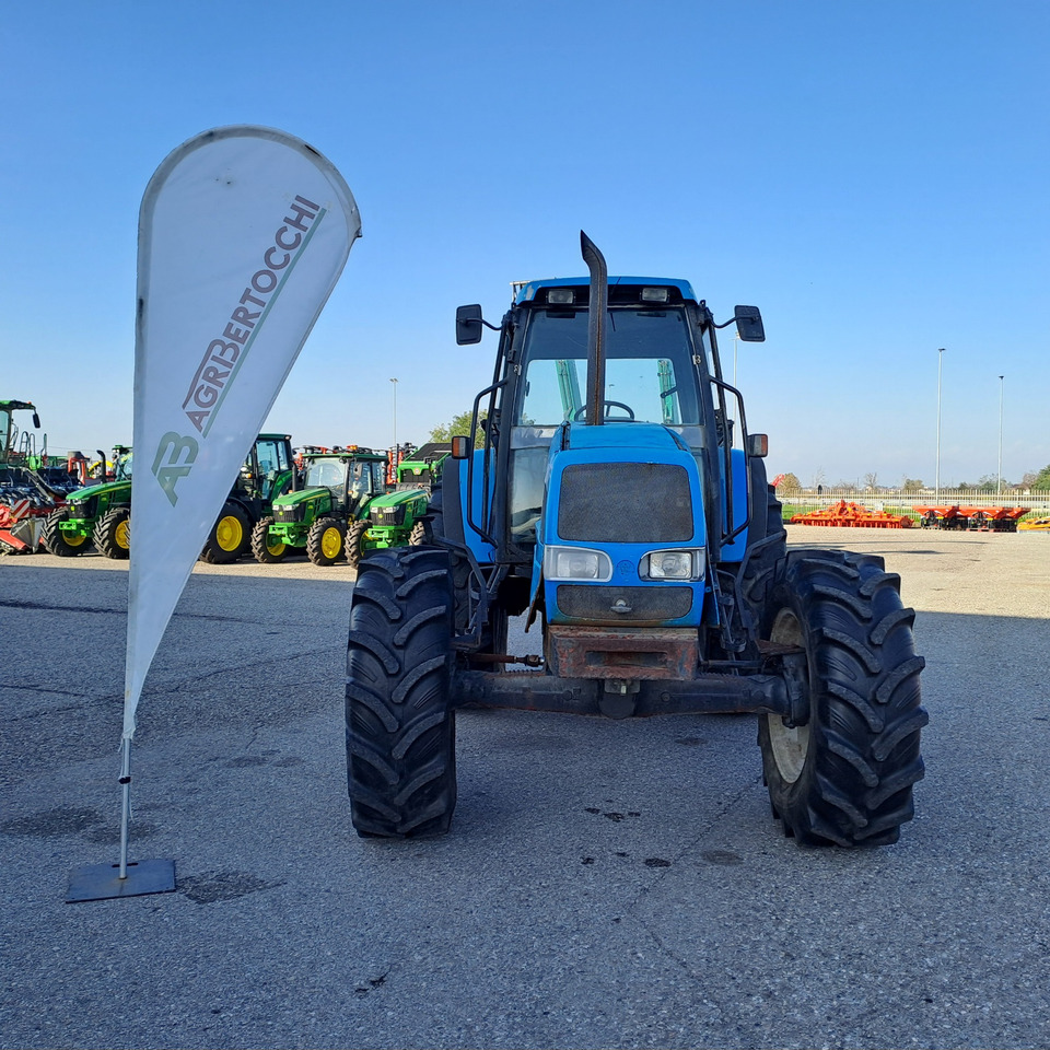LANDINI LEGEND 145 TECHNO - Traktor: 2 kép. LANDINI LEGEND 145 TECHNO - Traktor: 2 kép.