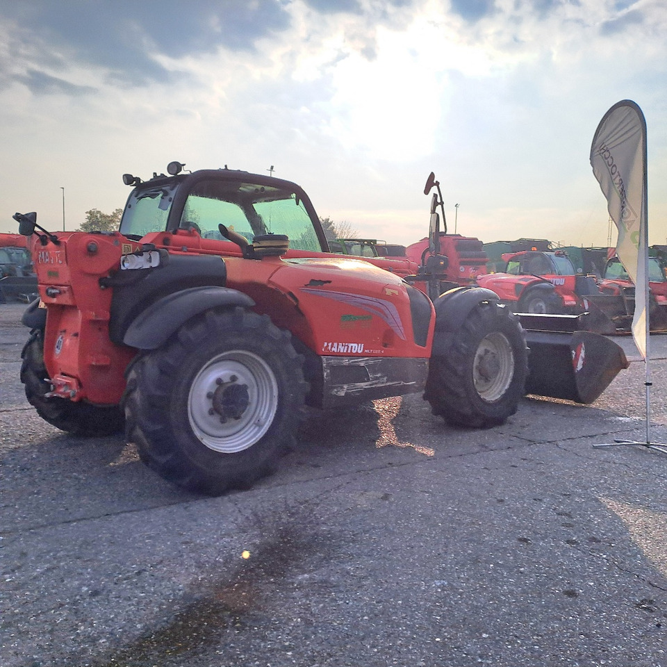 MANITOU MLT935H - ASTA AGRIBERTOCCHI - Teleszkópos rakodó: 1 kép. MANITOU MLT935H - ASTA AGRIBERTOCCHI - Teleszkópos rakodó: 1 kép.