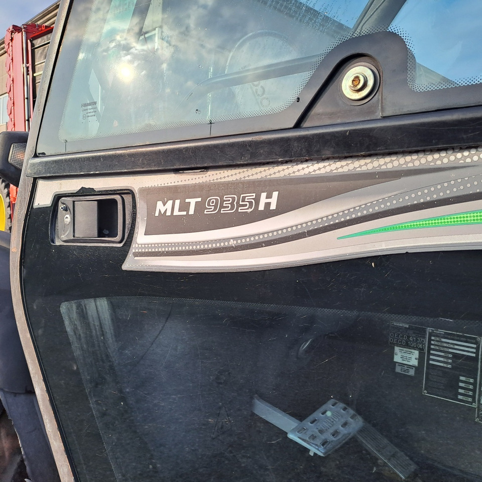 MANITOU MLT935H - ASTA AGRIBERTOCCHI - Teleszkópos rakodó: 5 kép. MANITOU MLT935H - ASTA AGRIBERTOCCHI - Teleszkópos rakodó: 5 kép.