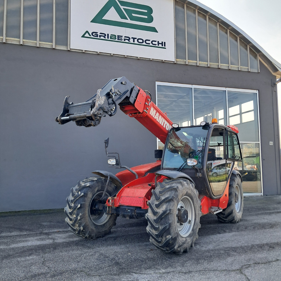 MANITOU MLT940-120 H - Teleszkópos rakodó: 1 kép. MANITOU MLT940-120 H - Teleszkópos rakodó: 1 kép.