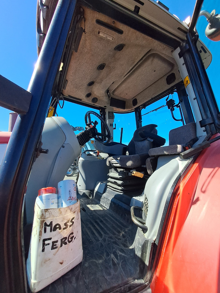 MASSEY FERGUSON 7480 DYNA-VT - Traktor: 5 kép. MASSEY FERGUSON 7480 DYNA-VT - Traktor: 5 kép.