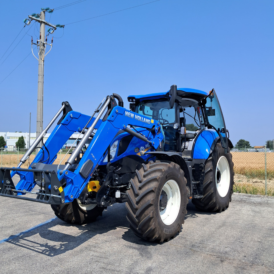 NEW HOLLAND T6 160 - Traktor: 1 kép. NEW HOLLAND T6 160 - Traktor: 1 kép.