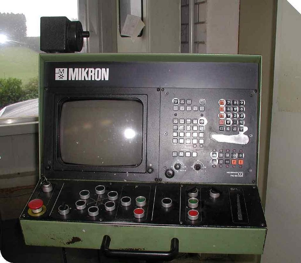 CNC-Fräsmaschine MIKRON - Marógép: 1 kép. CNC-Fräsmaschine MIKRON - Marógép: 1 kép.