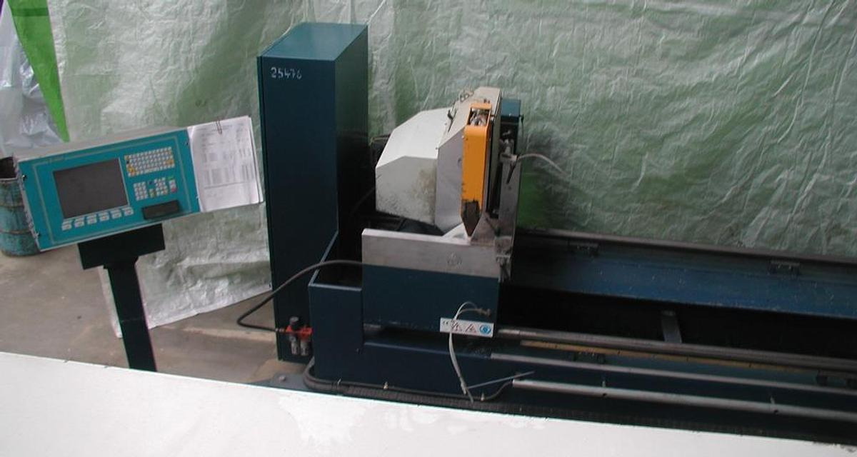 Doppelgehrungskreissäge MECAL - Fémmegmunkáló gép: 3 kép. Doppelgehrungskreissäge MECAL - Fémmegmunkáló gép: 3 kép.